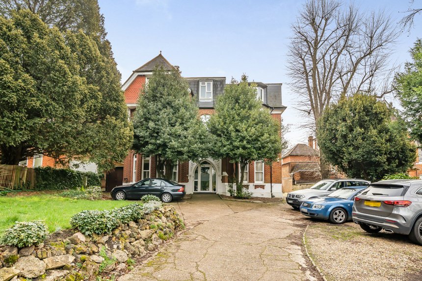 under offer montpelier road london 33578 - Gibbs Gillespie