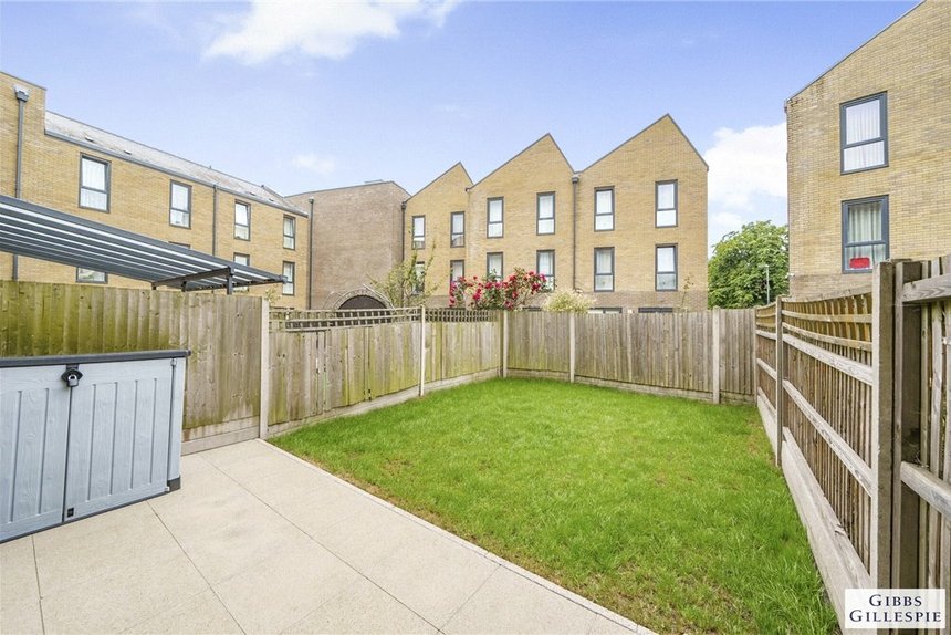 under offer austen road london 33579 - Gibbs Gillespie