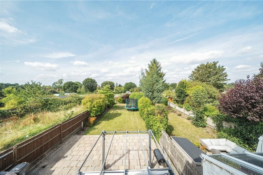 for sale oxhey avenue london 33603 - Gibbs Gillespie