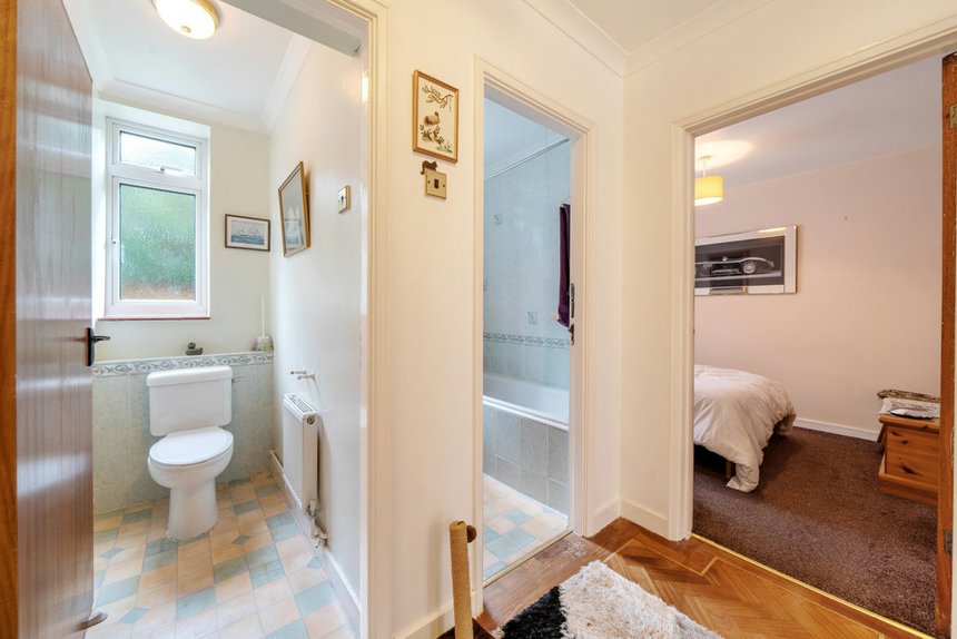under offer cervantes court london 33608 - Gibbs Gillespie