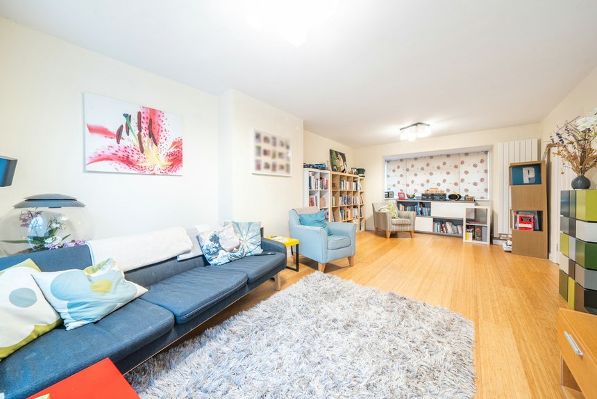 for sale melbourne close london 33618 - Gibbs Gillespie