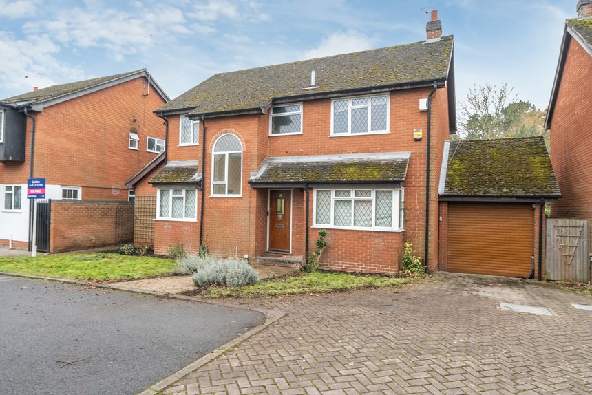 for sale melbourne close london 33618 - Gibbs Gillespie