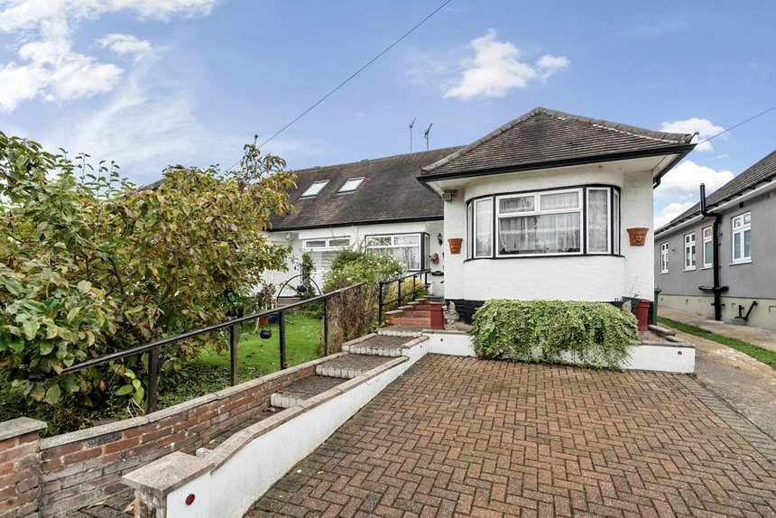 for sale kenneth gardens london 33651 - Gibbs Gillespie