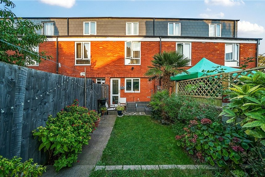 under offer charles road london 33661 - Gibbs Gillespie