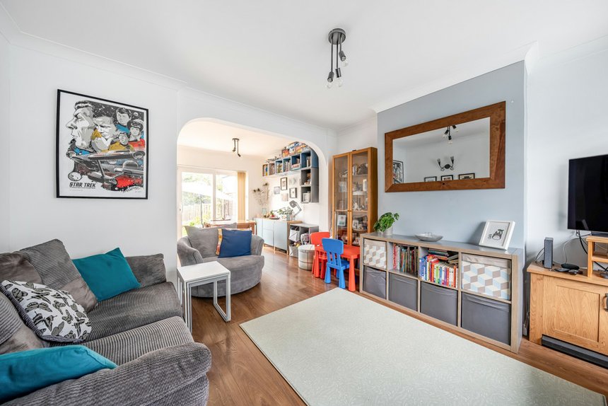 under offer mildred avenue london 33676 - Gibbs Gillespie