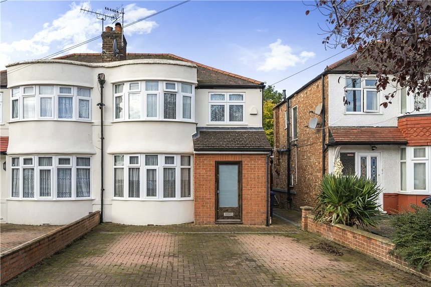 for sale conway crescent london 33680 - Gibbs Gillespie