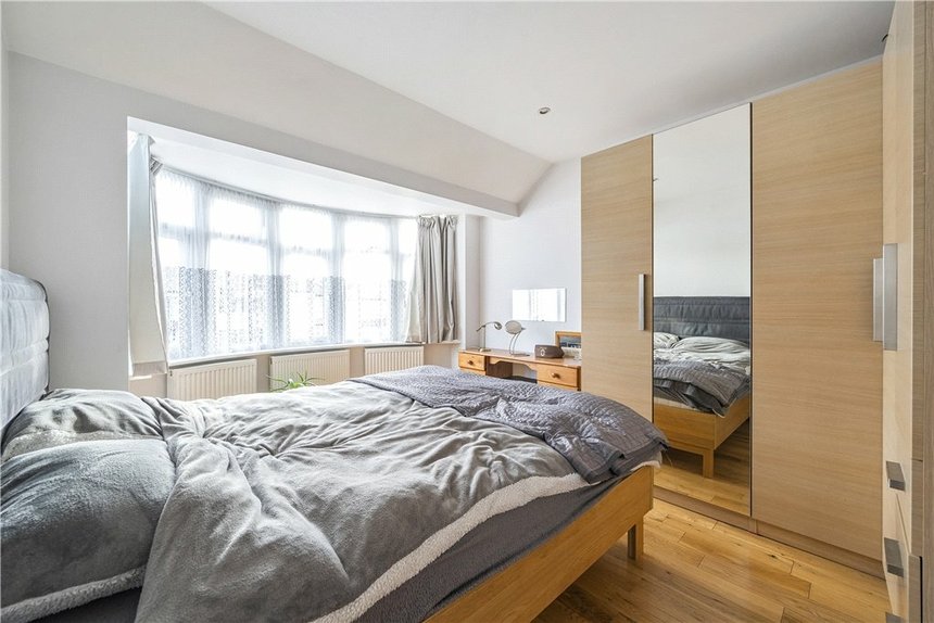 for sale conway crescent london 33680 - Gibbs Gillespie