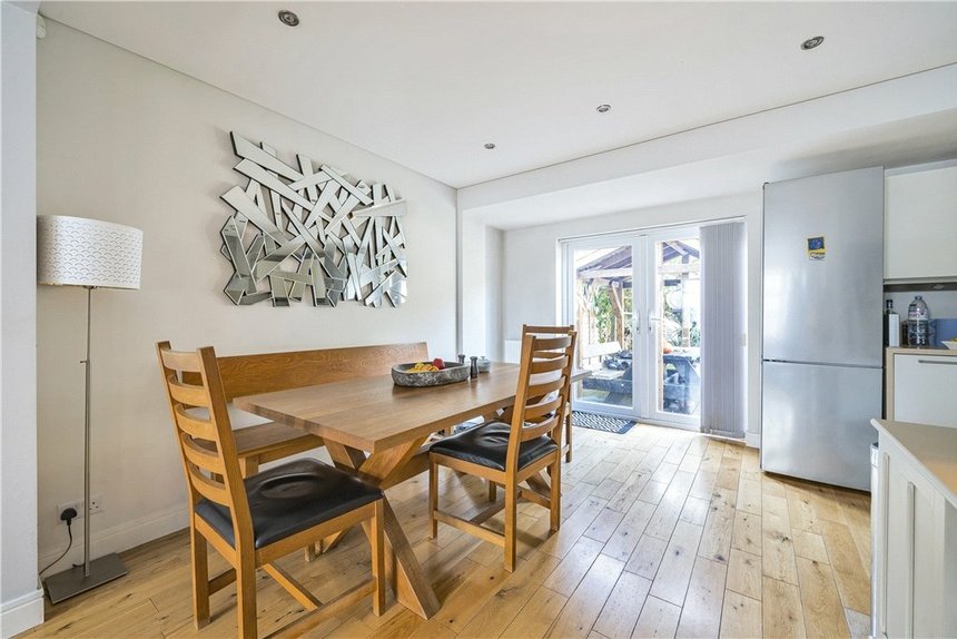 for sale conway crescent london 33680 - Gibbs Gillespie