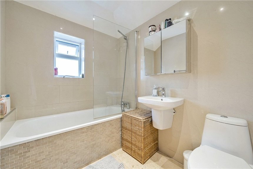 for sale conway crescent london 33680 - Gibbs Gillespie