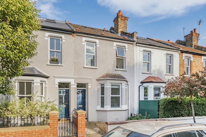 under offer westfield road london 33694 - Gibbs Gillespie