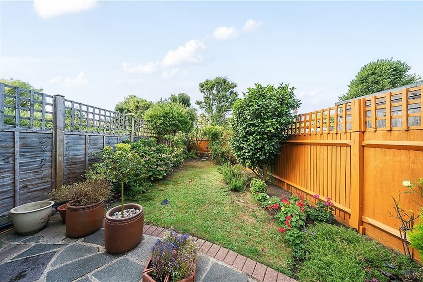 for sale north view london 33713 - Gibbs Gillespie