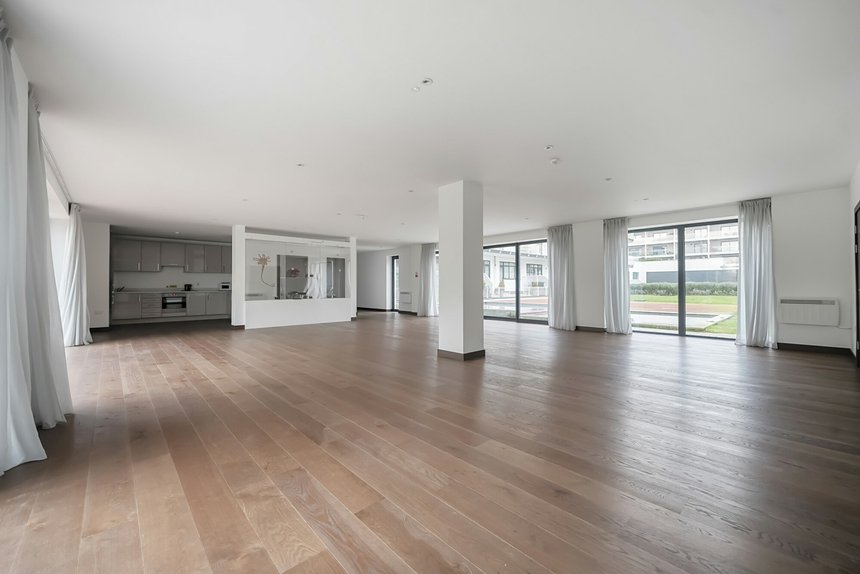 sold stanley kubrick road london 33714 - Gibbs Gillespie