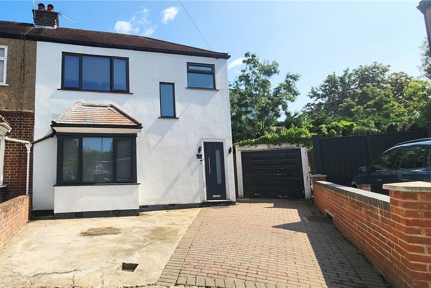 for sale bell close london 33722 - Gibbs Gillespie