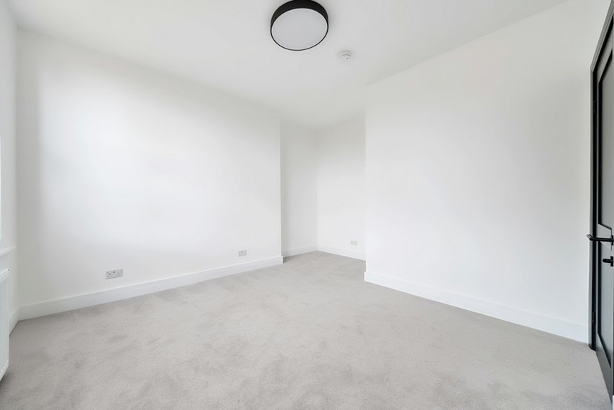 for sale mattock lane london 33729 - Gibbs Gillespie