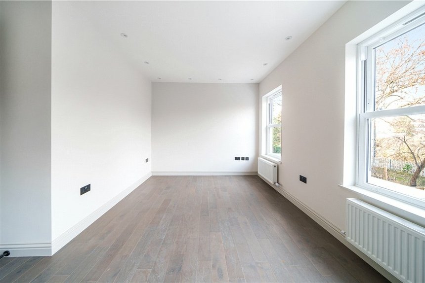 under offer hastings road london 33734 - Gibbs Gillespie