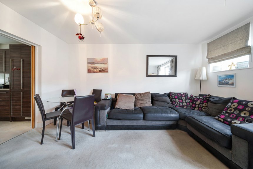 for sale mill drive london 33753 - Gibbs Gillespie