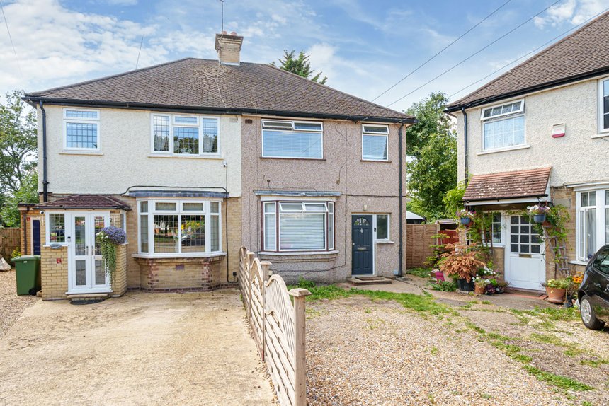 under offer thackeray close london 33754 - Gibbs Gillespie