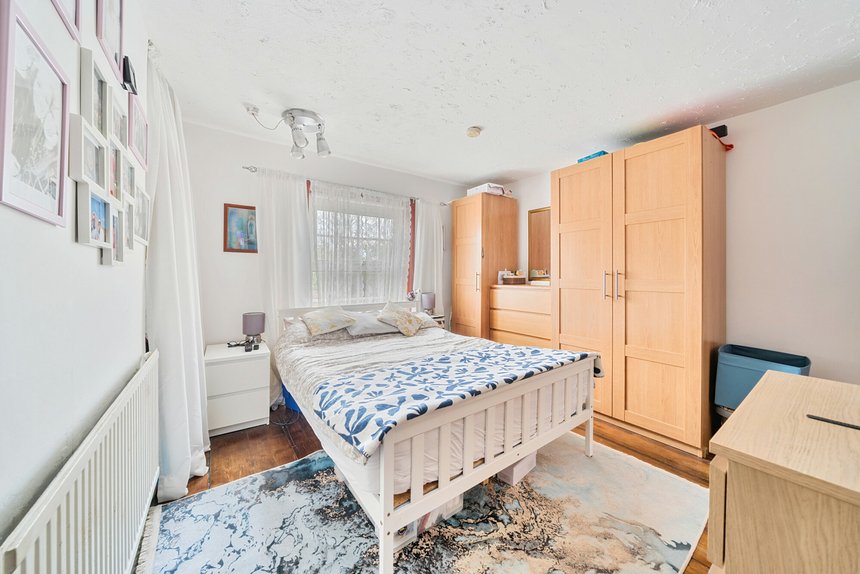 under offer montague road london 33762 - Gibbs Gillespie