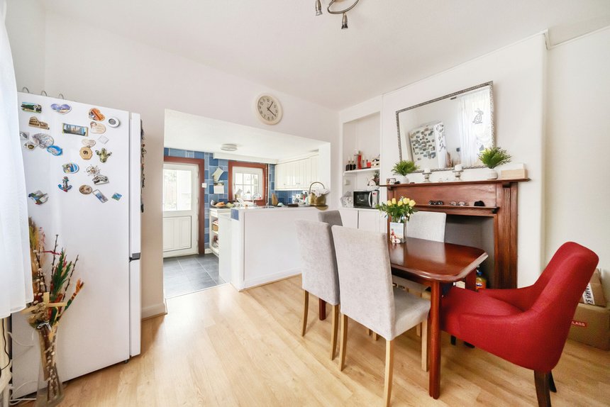 under offer montague road london 33762 - Gibbs Gillespie