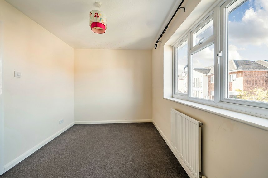 for sale forbes way london 33767 - Gibbs Gillespie