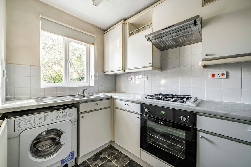 for sale forbes way london 33767 - Gibbs Gillespie