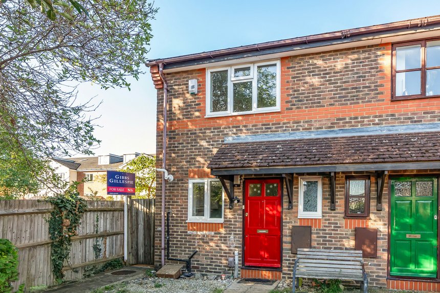 for sale forbes way london 33767 - Gibbs Gillespie