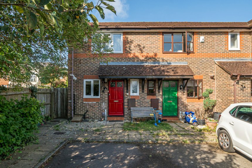 for sale forbes way london 33767 - Gibbs Gillespie