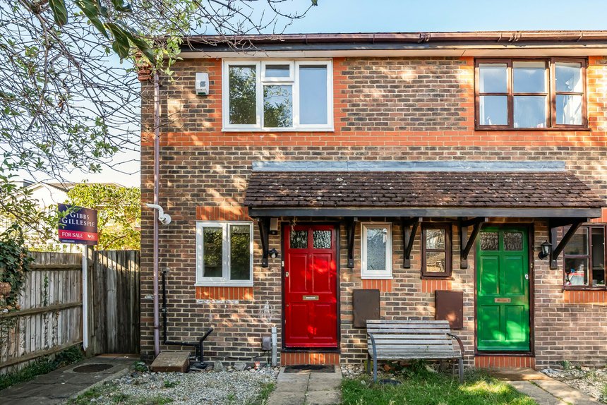 for sale forbes way london 33767 - Gibbs Gillespie