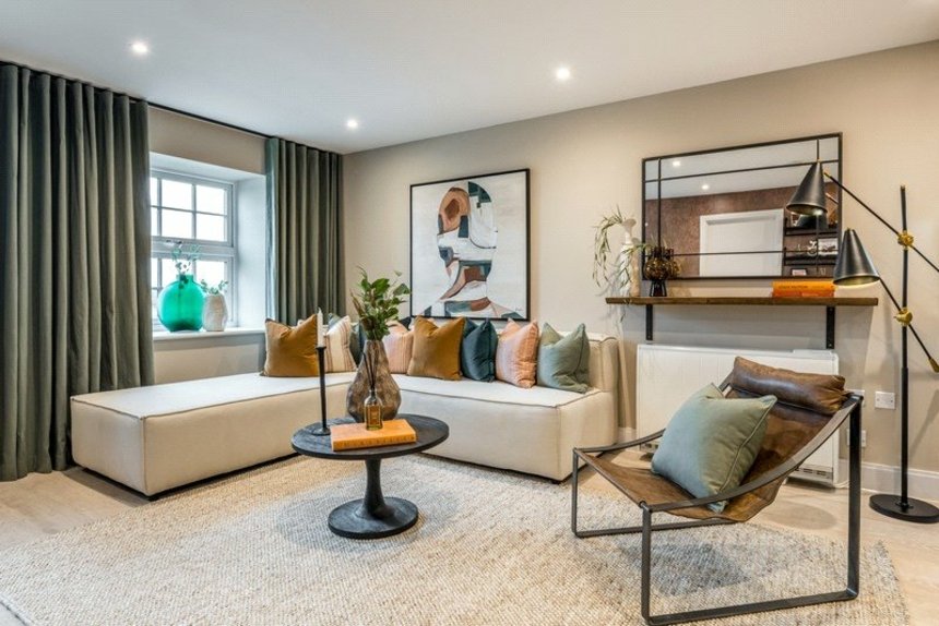 under offer horlicks quarter london 33770 - Gibbs Gillespie