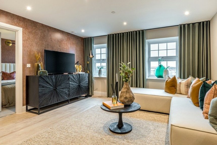 under offer horlicks quarter london 33770 - Gibbs Gillespie