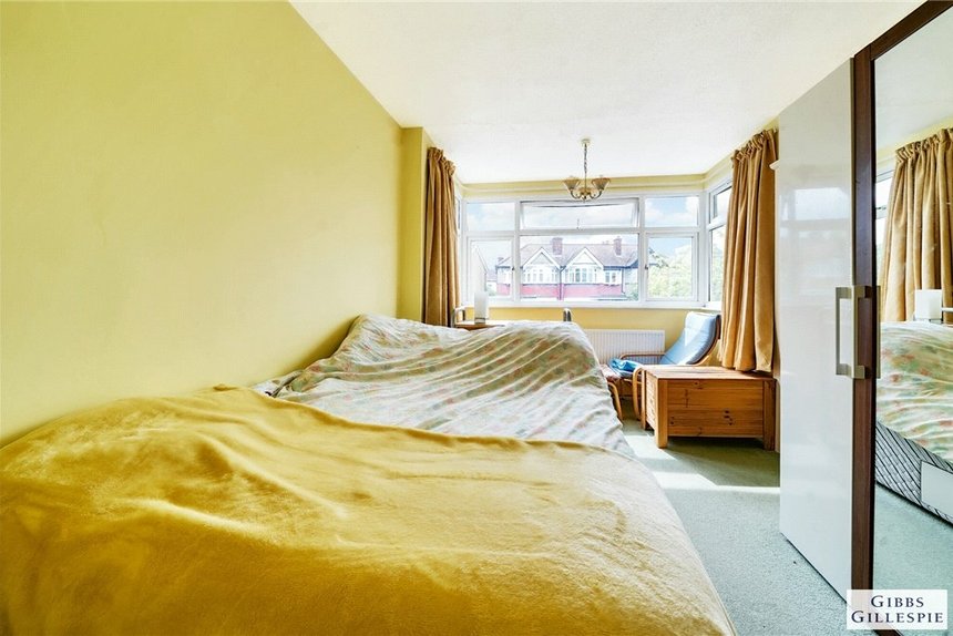 for sale yeading avenue london 33772 - Gibbs Gillespie