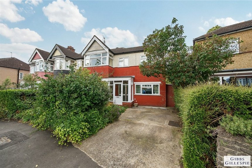 for sale yeading avenue london 33772 - Gibbs Gillespie