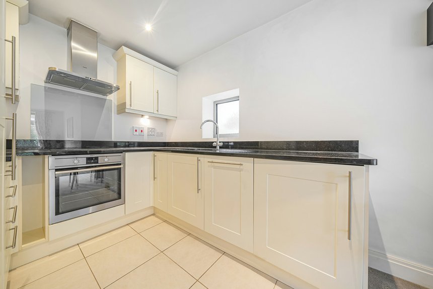 for sale hartington road london 33774 - Gibbs Gillespie