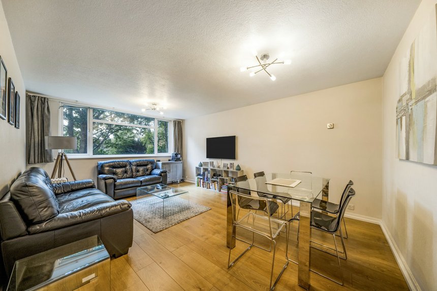 for sale helston close london 33783 - Gibbs Gillespie