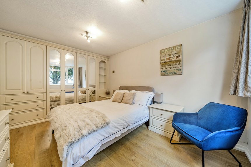 for sale helston close london 33783 - Gibbs Gillespie