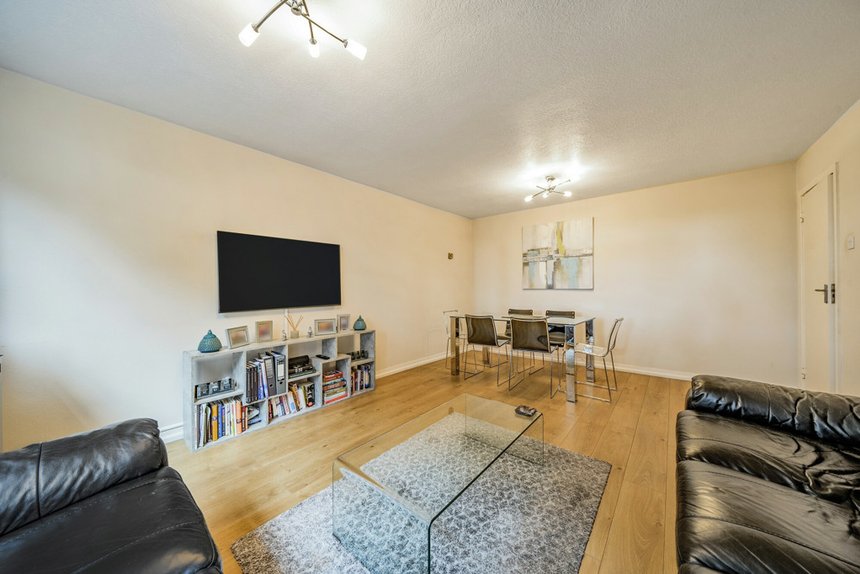 for sale helston close london 33783 - Gibbs Gillespie