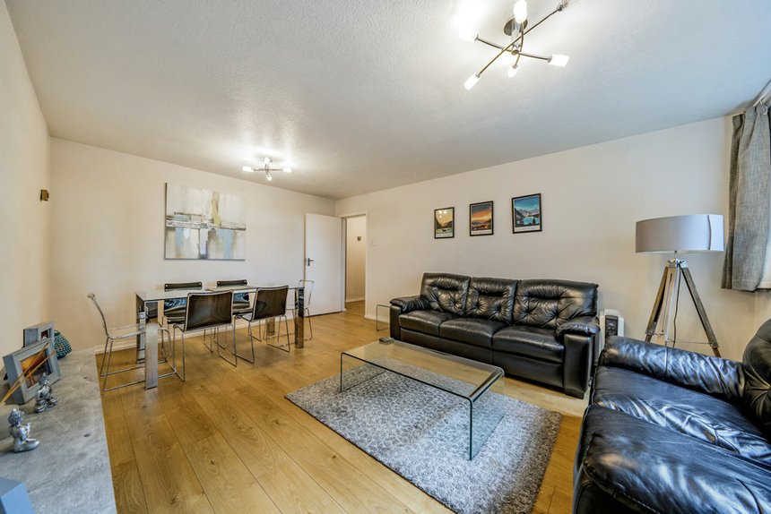 for sale helston close london 33783 - Gibbs Gillespie