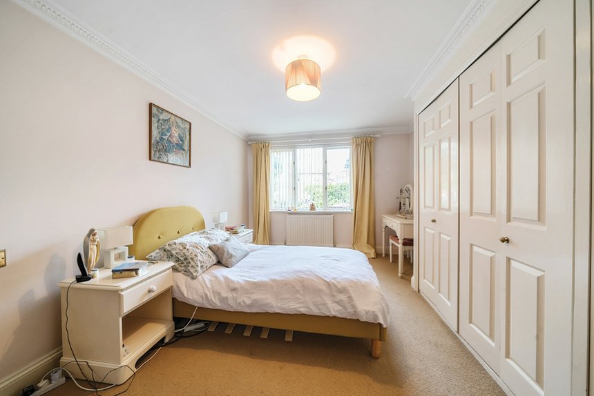 for sale murray road london 33784 - Gibbs Gillespie