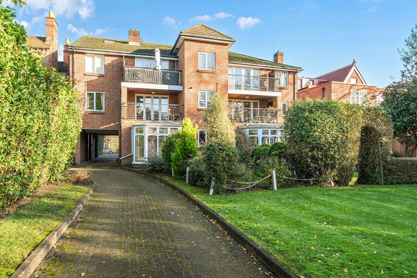 for sale murray road london 33784 - Gibbs Gillespie