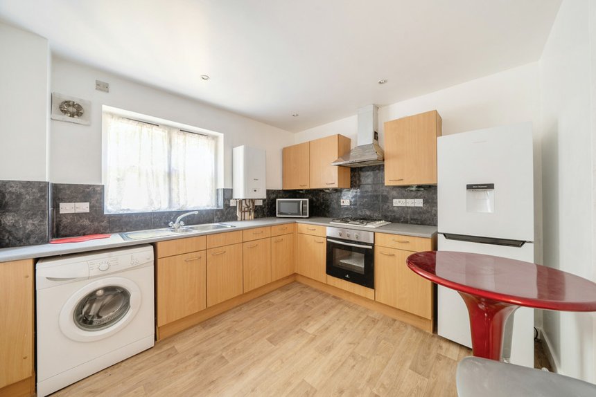 for sale sandalwood drive london 33785 - Gibbs Gillespie