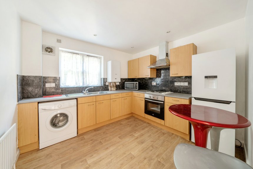 for sale sandalwood drive london 33785 - Gibbs Gillespie