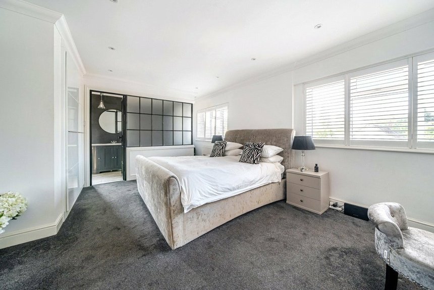 under offer hamilton road london 33806 - Gibbs Gillespie
