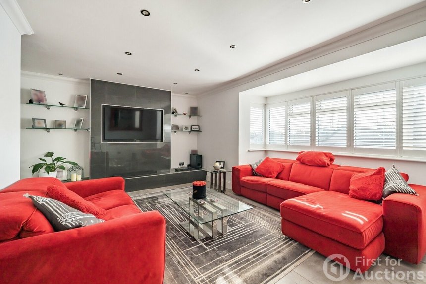 under offer hamilton road london 33806 - Gibbs Gillespie