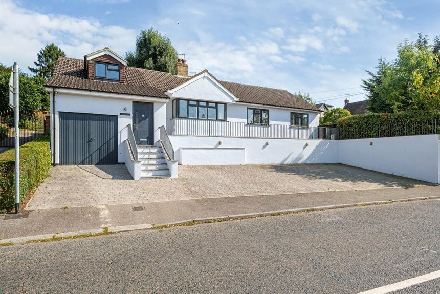 under offer hamilton road london 33806 - Gibbs Gillespie