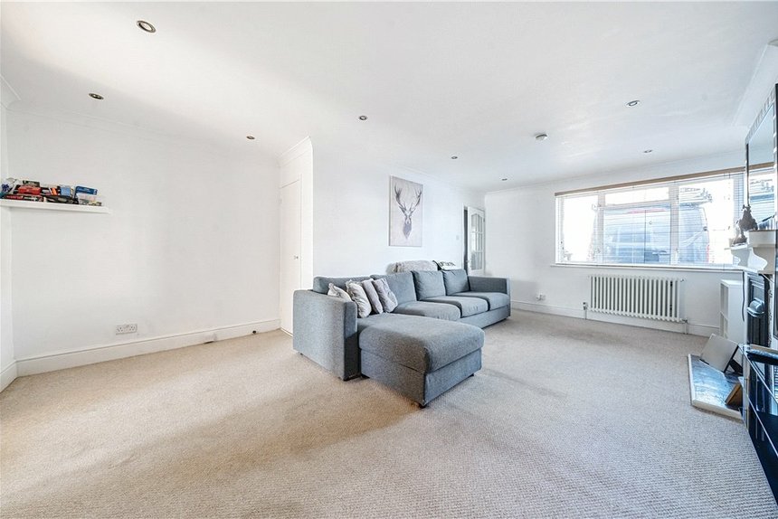 for sale berkeley avenue london 33808 - Gibbs Gillespie