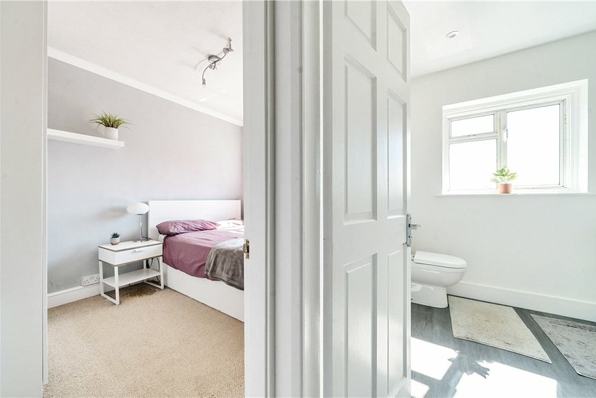 for sale berkeley avenue london 33808 - Gibbs Gillespie