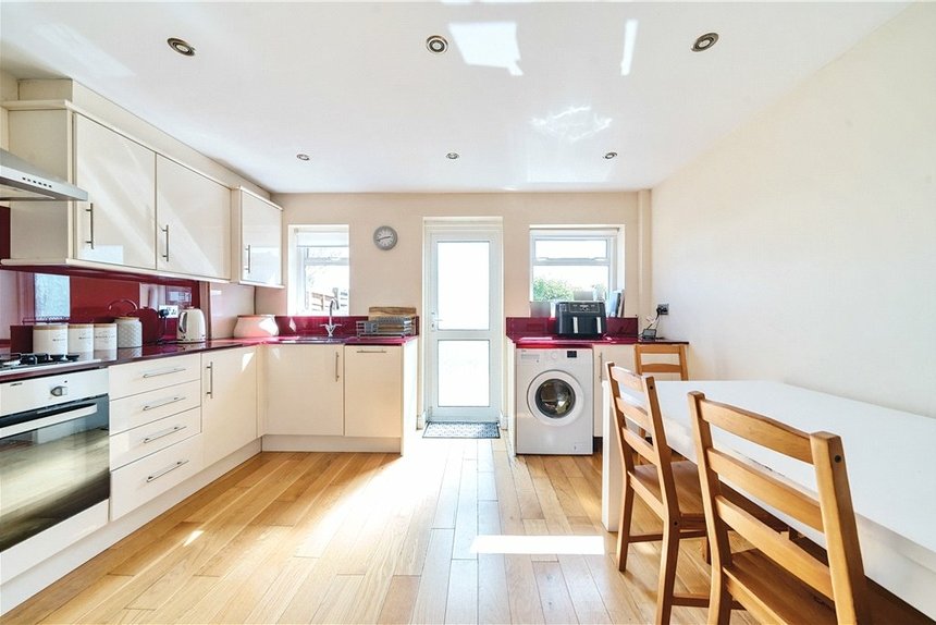 for sale berkeley avenue london 33808 - Gibbs Gillespie