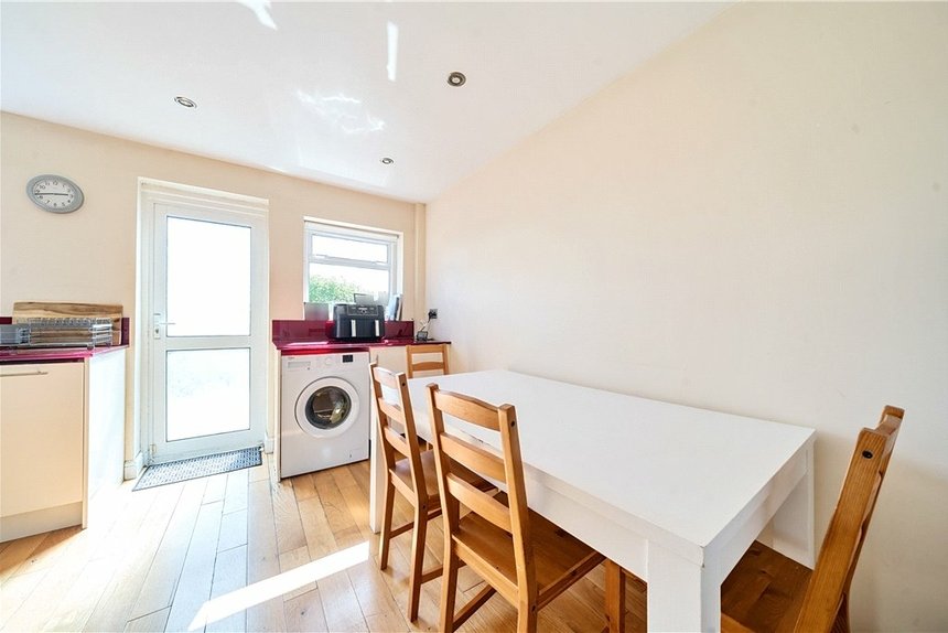 for sale berkeley avenue london 33808 - Gibbs Gillespie