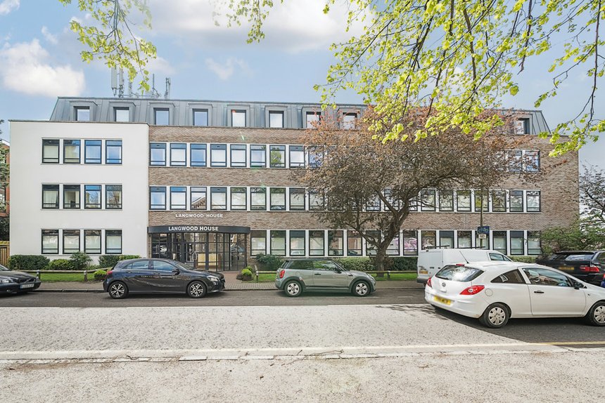 under offer high street london 33812 - Gibbs Gillespie