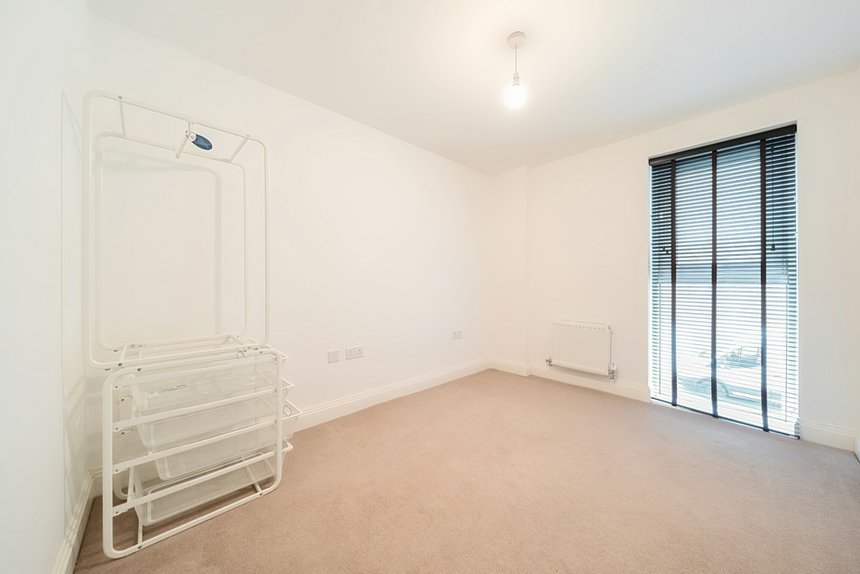 for sale perkins gardens london 33820 - Gibbs Gillespie